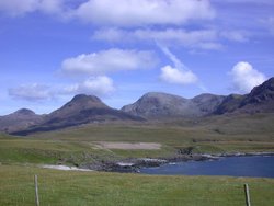 Vue de la colline de Rùm depuis le mausolée Harris