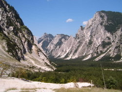Les nouveaux États membres de l'Union européenne recèlent encore des trésors de naturalité (ici, vallée de Planica, dans le parc national du Triglav, Slovénie).