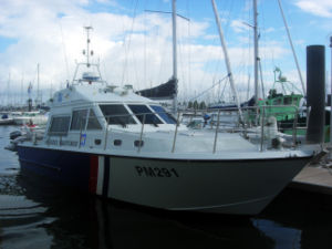 Vedette des Affaires maritimes à Port Olona (Vendée, Pays de la Loire, France).